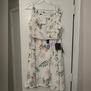 Lulu’s White Floral Lace Two Piece Set - Size L